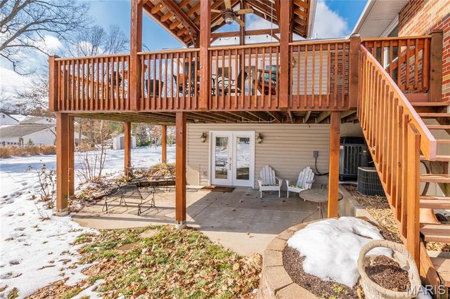 10748 Leebur Drive, St Louis, MO 63128