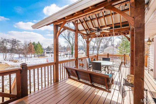 10748 Leebur Drive, St Louis, MO 63128