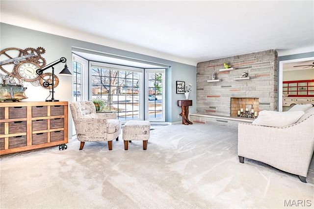 10748 Leebur Drive, St Louis, MO 63128