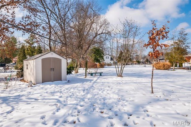 10748 Leebur Drive, St Louis, MO 63128