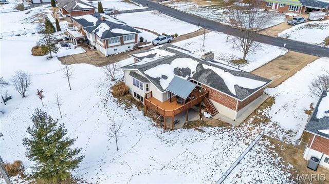 10748 Leebur Drive, St Louis, MO 63128