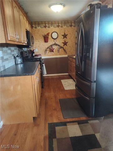 16 BeechRock Drive, Zanesville, OH 43701