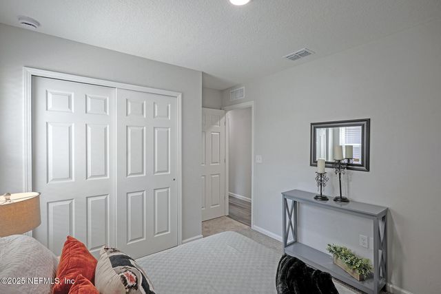 15236 ROBERT Avenue, Jacksonville, FL 32218