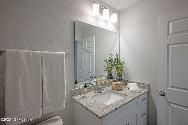 15236 ROBERT Avenue, Jacksonville, FL 32218
