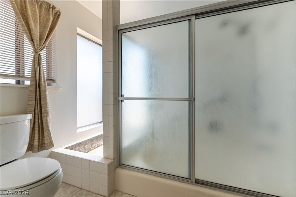 Image 12 of property listing at 6235 Adenmoor Court, Las Vegas, NV 89156