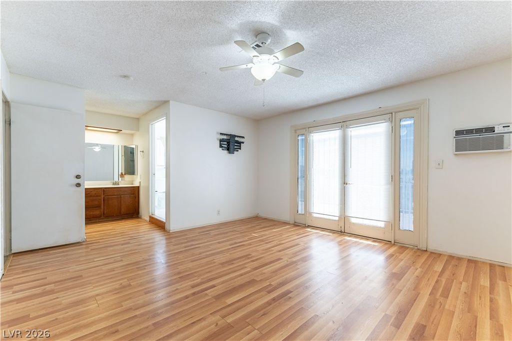 Image 9 of property listing at 6235 Adenmoor Court, Las Vegas, NV 89156