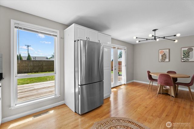 3715 NE 10th Court, Renton, WA 98056
