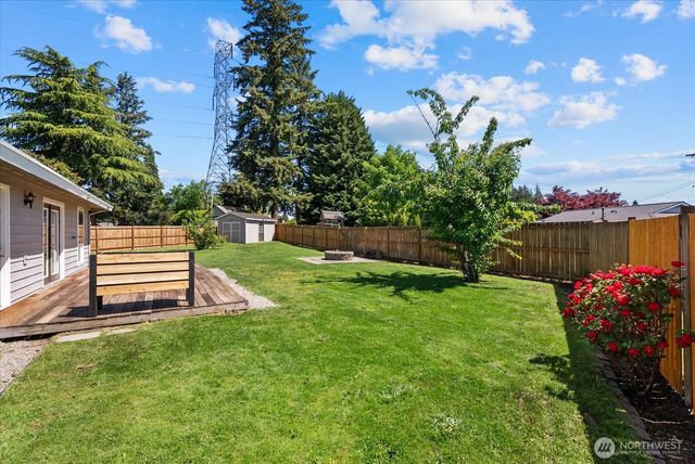 3715 NE 10th Court, Renton, WA 98056