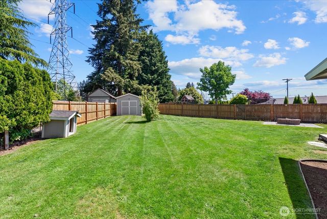 3715 NE 10th Court, Renton, WA 98056