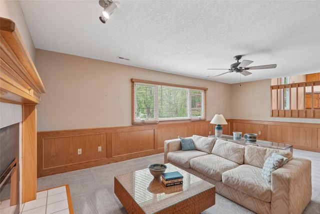 4510 88th Street, Urbandale, IA 50322