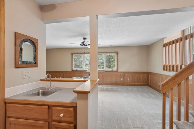 4510 88th Street, Urbandale, IA 50322