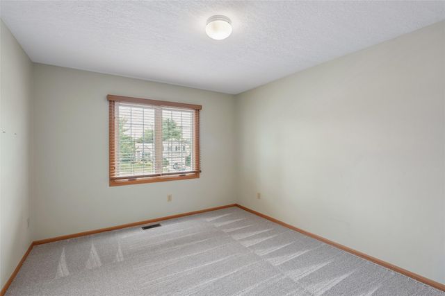 4510 88th Street, Urbandale, IA 50322