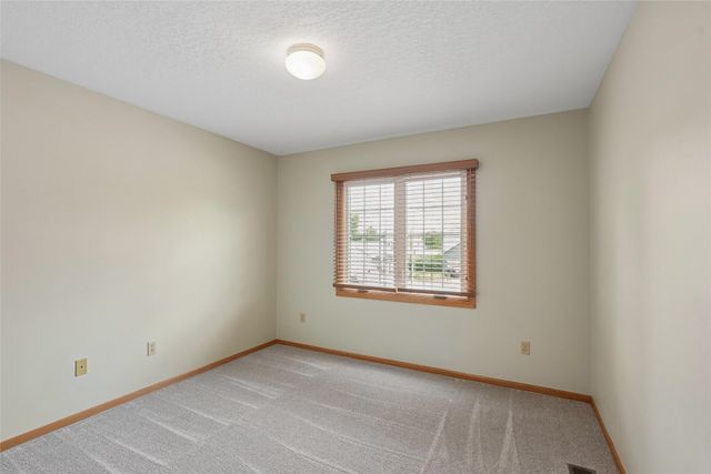 4510 88th Street, Urbandale, IA 50322