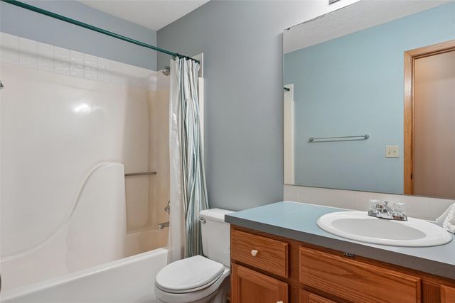 4510 88th Street, Urbandale, IA 50322