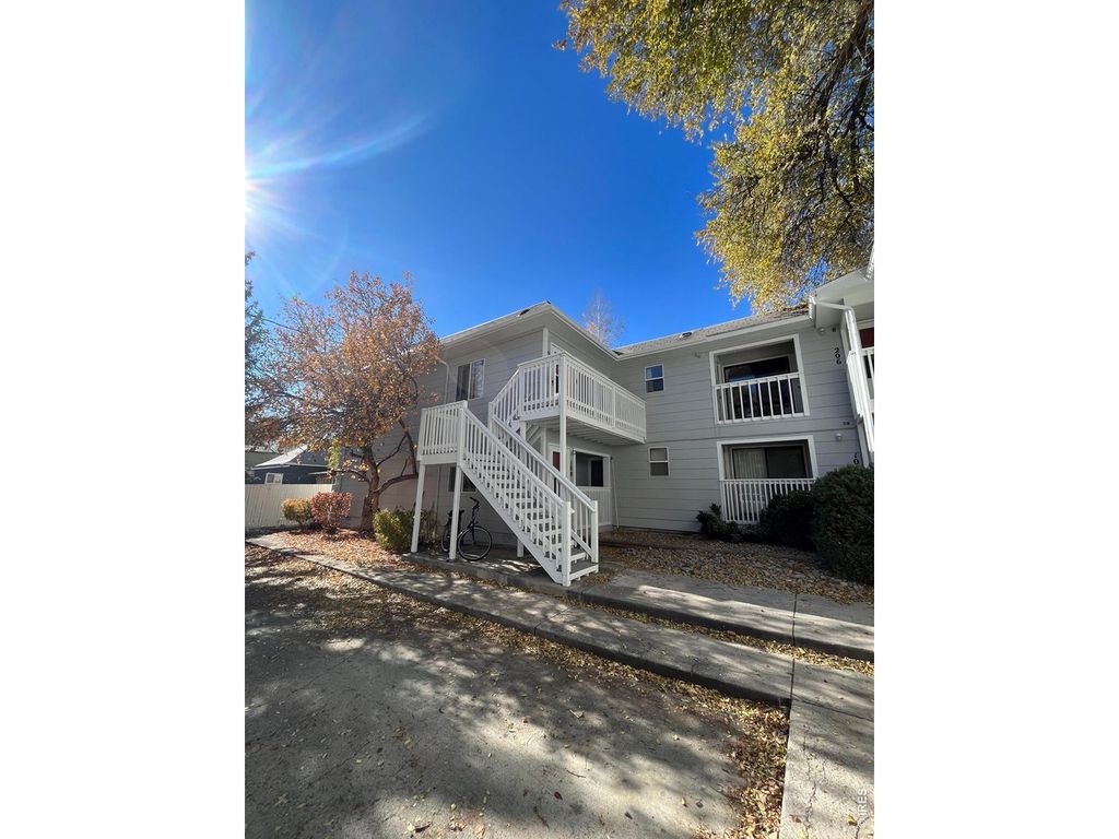 348 Collyer St 208, Longmont, CO 80501