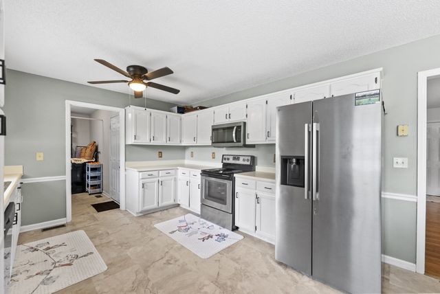 3950 Country Park Ln, Murfreesboro, TN 37128