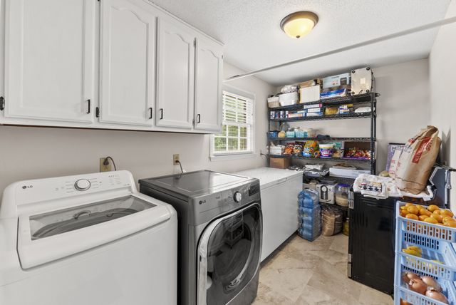 3950 Country Park Ln, Murfreesboro, TN 37128
