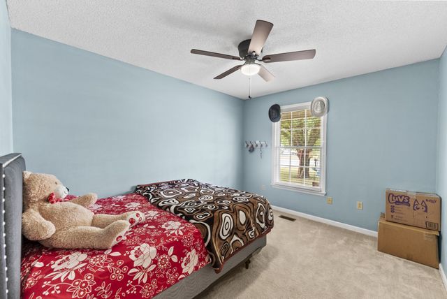 3950 Country Park Ln, Murfreesboro, TN 37128