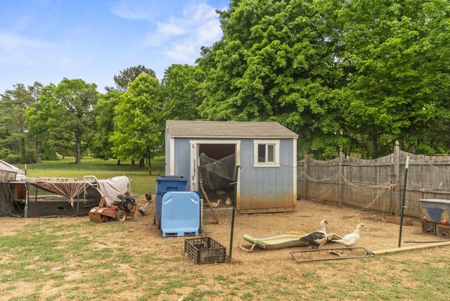 3950 Country Park Ln, Murfreesboro, TN 37128