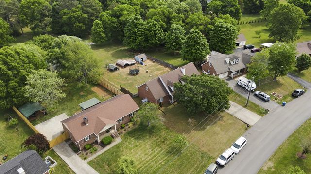 3950 Country Park Ln, Murfreesboro, TN 37128