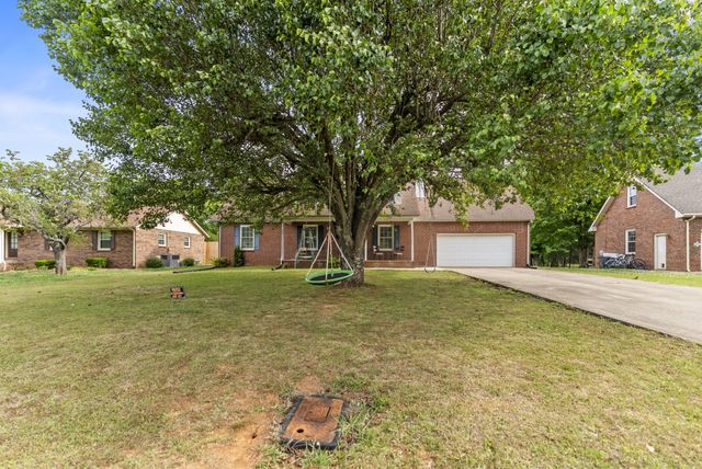 3950 Country Park Ln, Murfreesboro, TN 37128