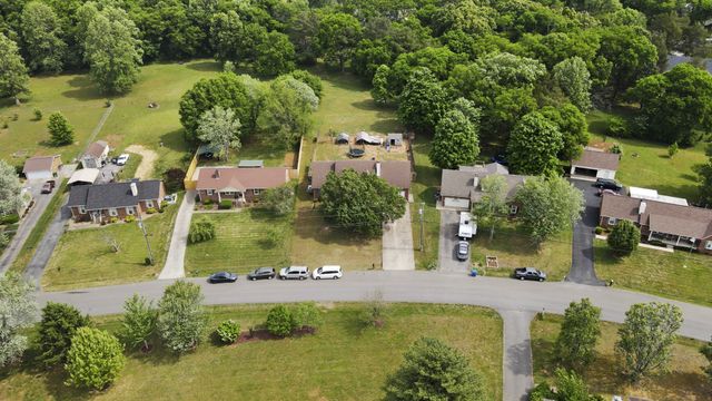 3950 Country Park Ln, Murfreesboro, TN 37128