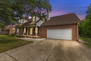 3950 Country Park Ln, Murfreesboro, TN 37128
