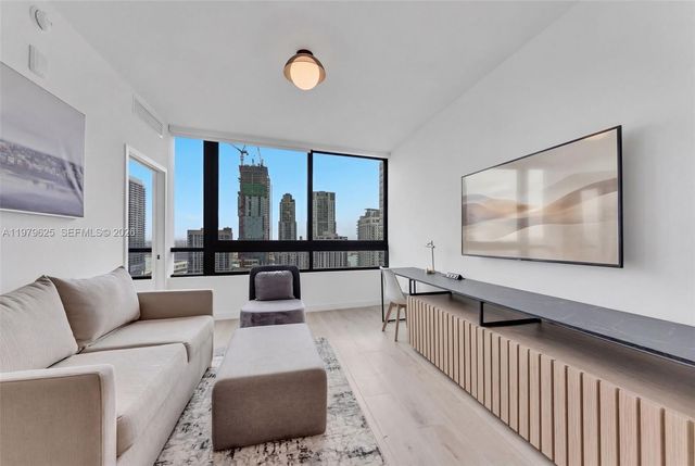 225 N Miami Ave 3201, Miami, FL 33132