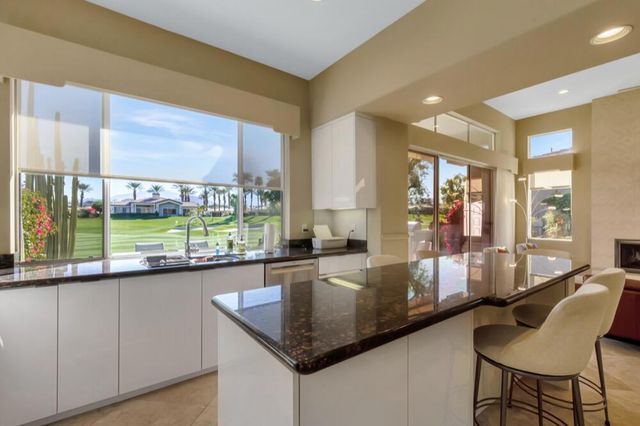 769 Box Canyon Trail, Palm Desert, CA 92211