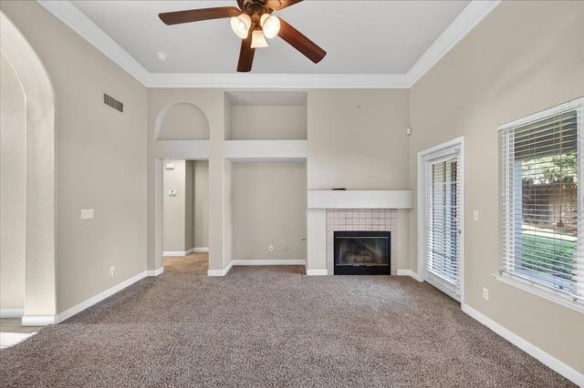 5950 W Chennault Avenue, Fresno, CA 93722