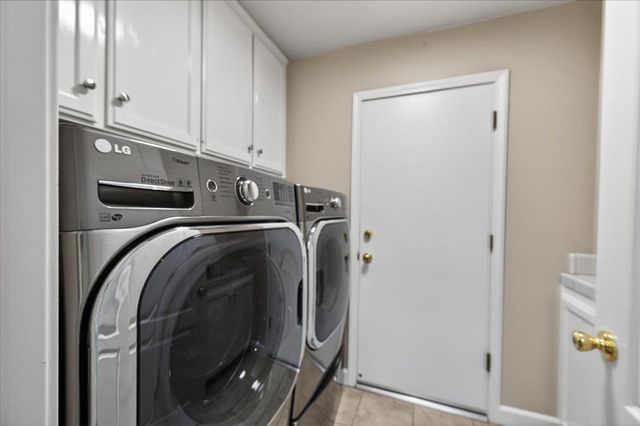 5950 W Chennault Avenue, Fresno, CA 93722