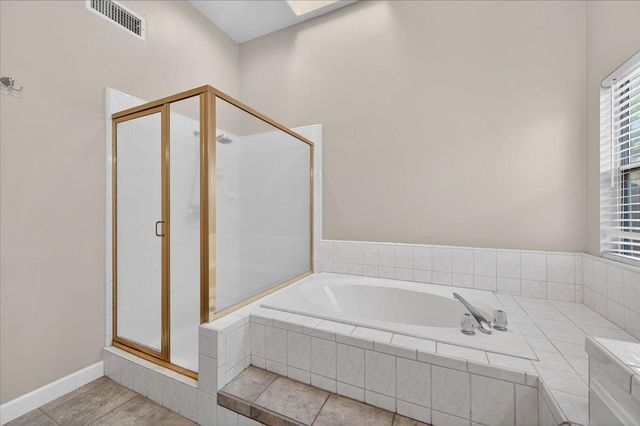 5950 W Chennault Avenue, Fresno, CA 93722