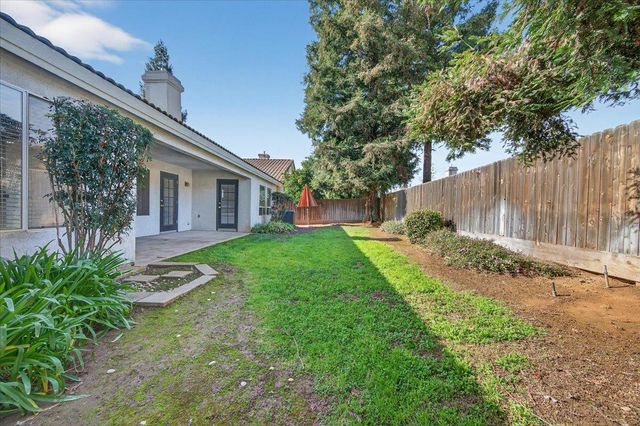 5950 W Chennault Avenue, Fresno, CA 93722