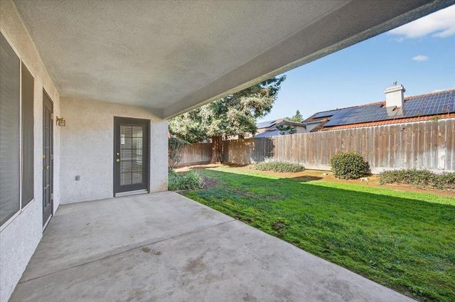 5950 W Chennault Avenue, Fresno, CA 93722