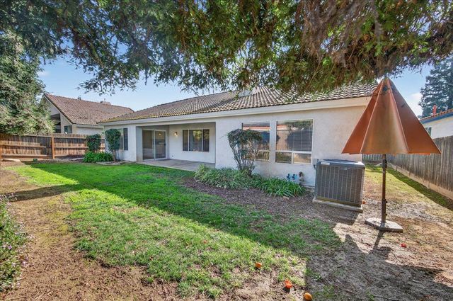 5950 W Chennault Avenue, Fresno, CA 93722