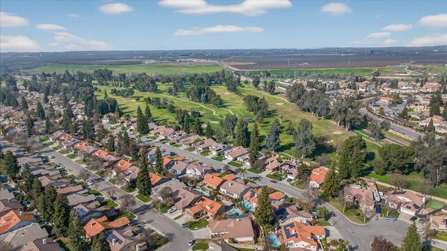 5950 W Chennault Avenue, Fresno, CA 93722