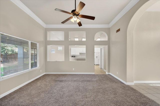 5950 W Chennault Avenue, Fresno, CA 93722