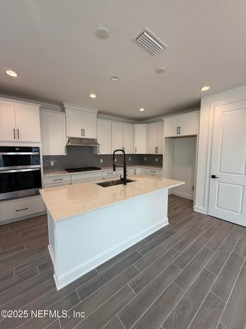 24 MULBERRY Road, Palm Coast, FL 32164