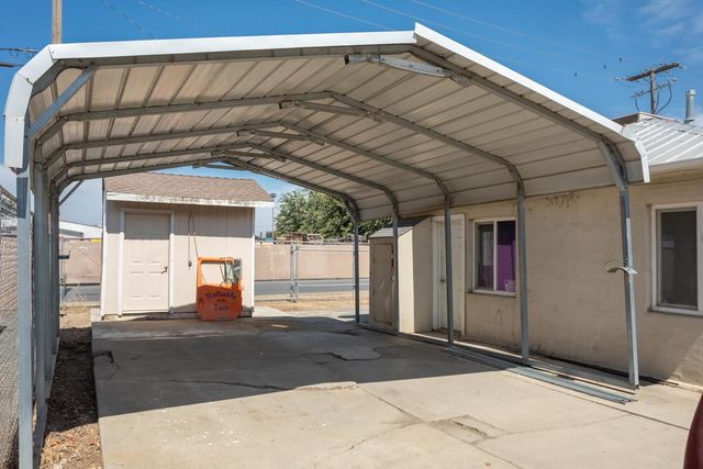 33 E Gridley Rd, Gridley, CA 95948