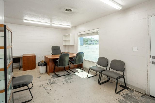 33 E Gridley Rd, Gridley, CA 95948