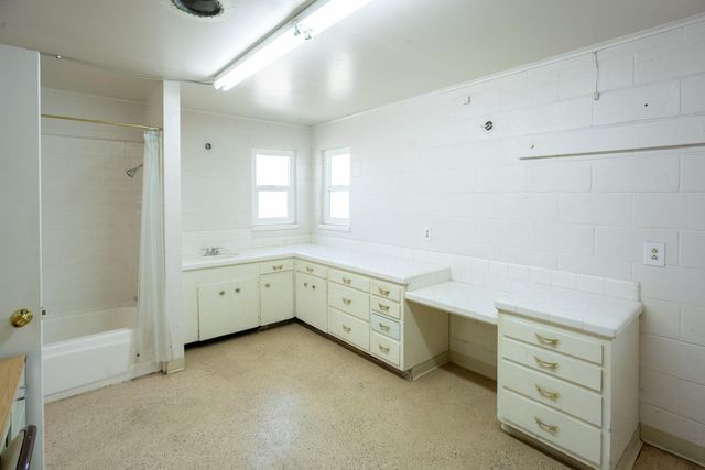 33 E Gridley Rd, Gridley, CA 95948