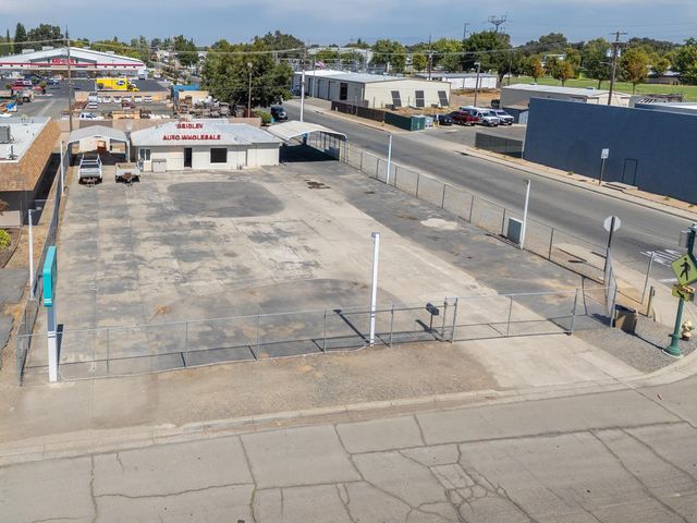 33 E Gridley Rd, Gridley, CA 95948