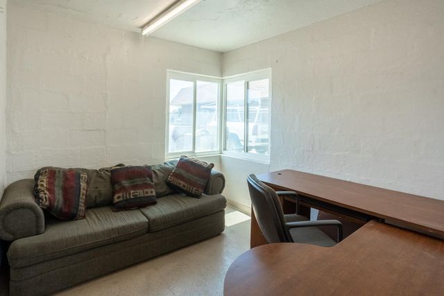 33 E Gridley Rd, Gridley, CA 95948