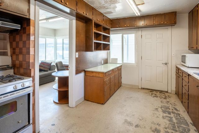 33 E Gridley Rd, Gridley, CA 95948