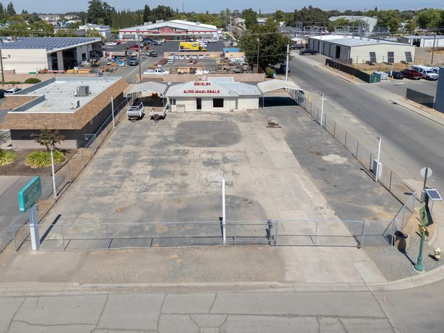 33 E Gridley Rd, Gridley, CA 95948