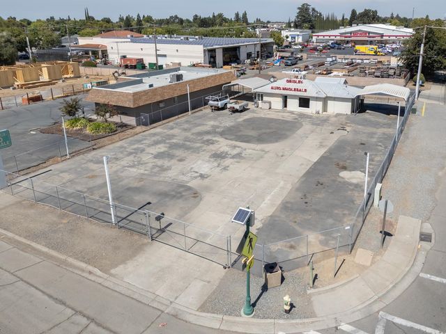 33 E Gridley Rd, Gridley, CA 95948