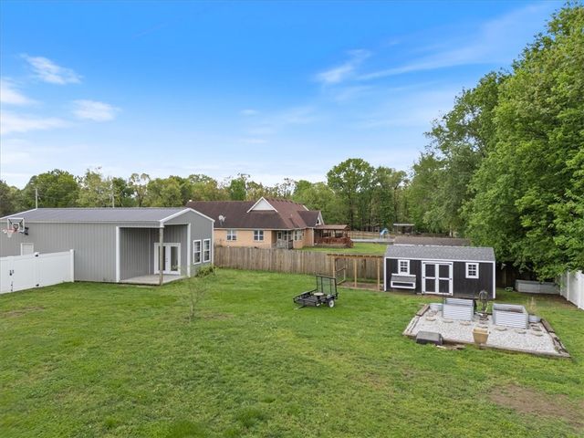 13214 Taylor Orchard Road, Gentry, AR 72734