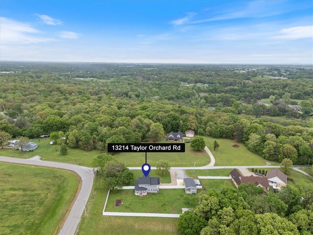 13214 Taylor Orchard Road, Gentry, AR 72734