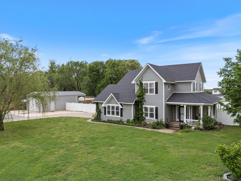 13214 Taylor Orchard Road, Gentry, AR 72734