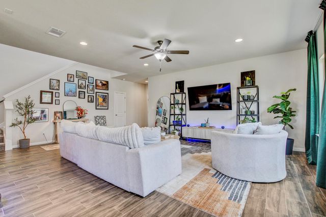 12413 Ostrich TRL, Manor, TX 78653
